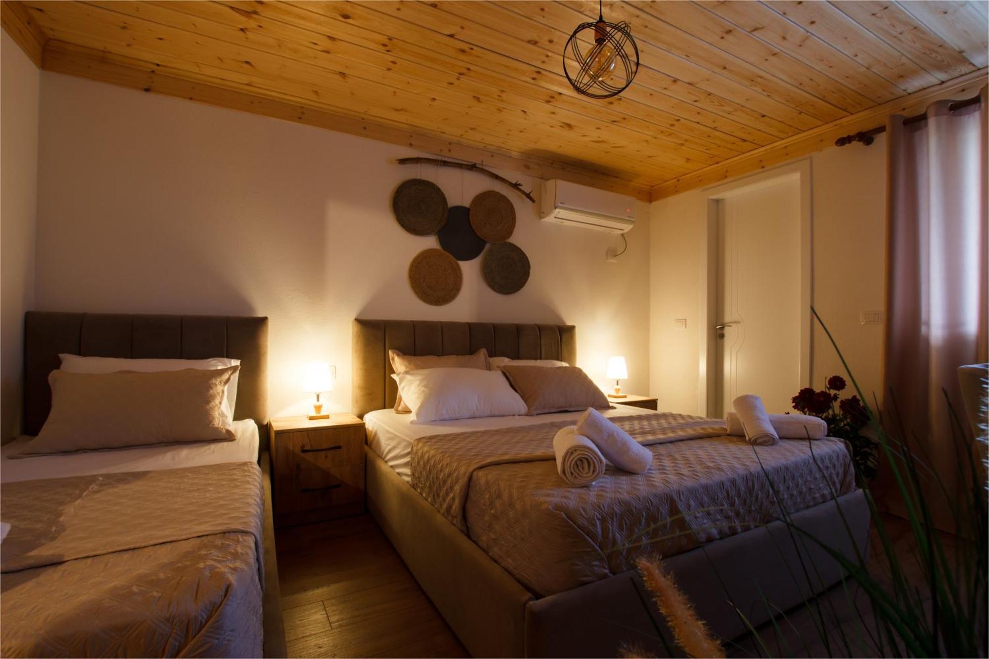 Guva Guest House Гирокастра Экстерьер фото