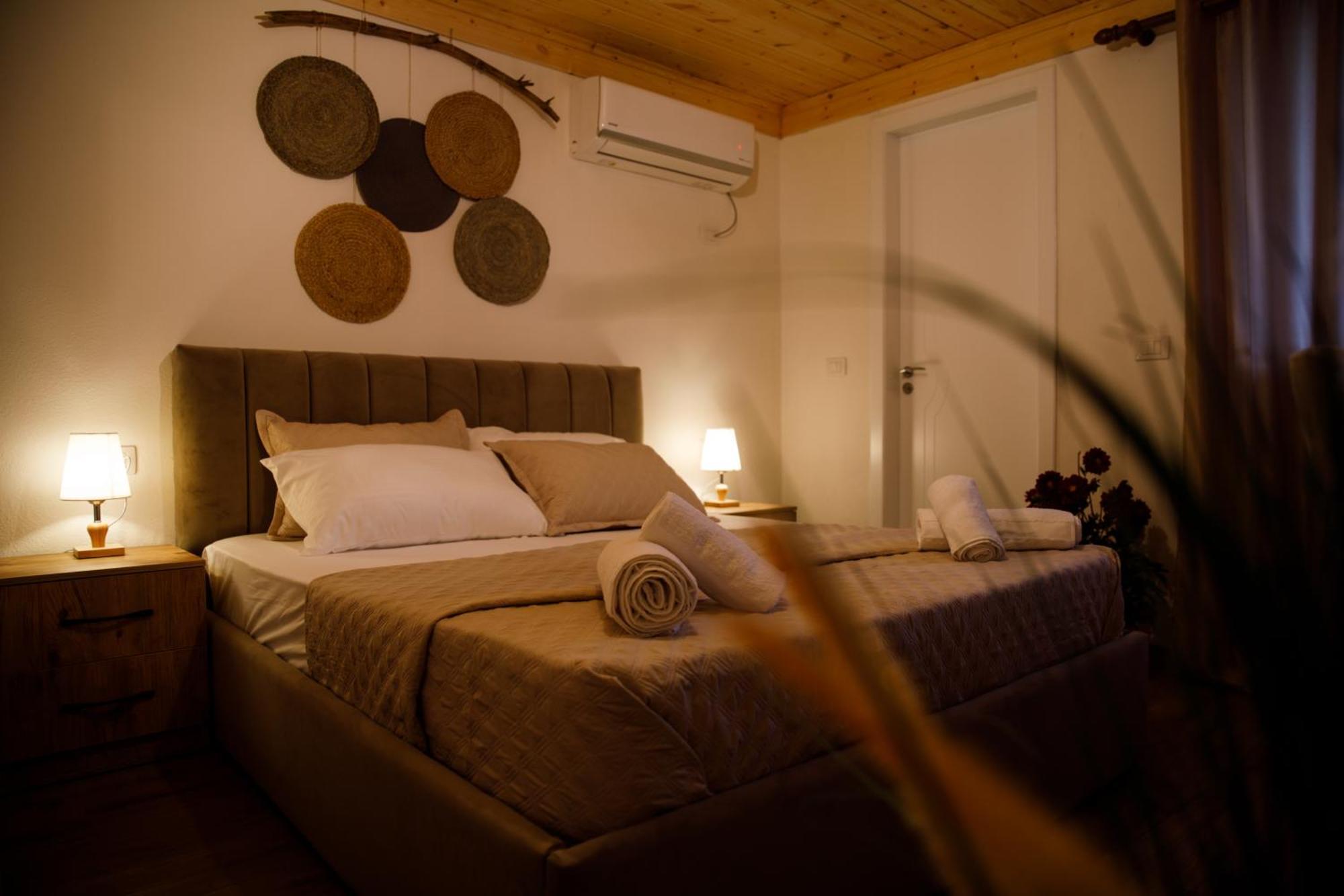 Guva Guest House Гирокастра Экстерьер фото