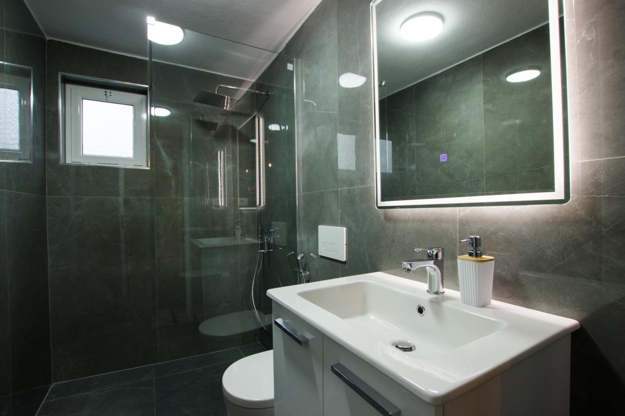 Guva Guest House Гирокастра Экстерьер фото